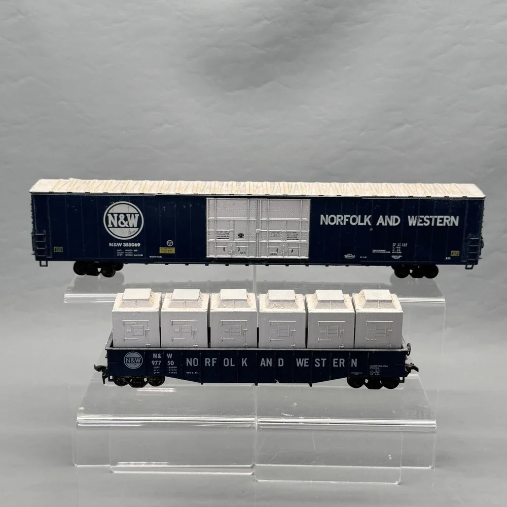 Athearn HO Scale Norfolk & Western 86' Hi-Cube & 50' Gondola Lot